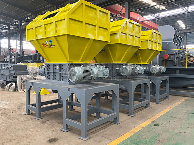 金屬撕碎機(jī) 金屬撕碎機(jī)